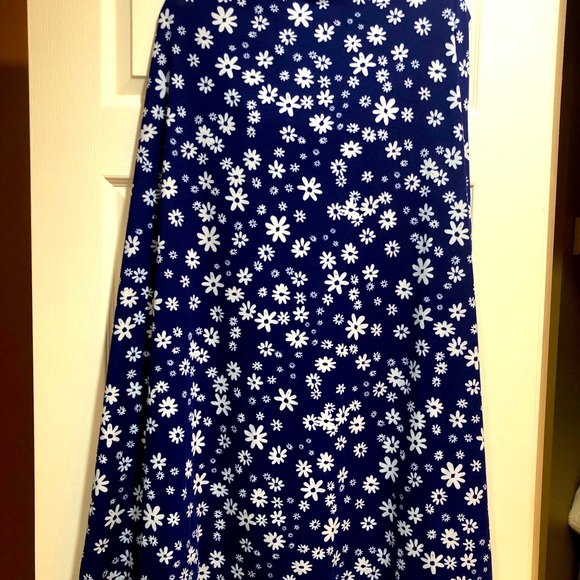 LuLaRoe Olivia Skirt Blue White Floral 2XL NWT - Host Pick - Picture 3 of 9